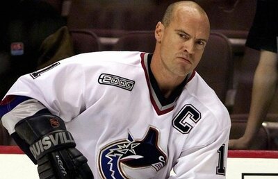 19153329_mark-messier.jpgw960.thumb.jpg.83d76cb657861d41bd7314d4fcbd85a4.jpg